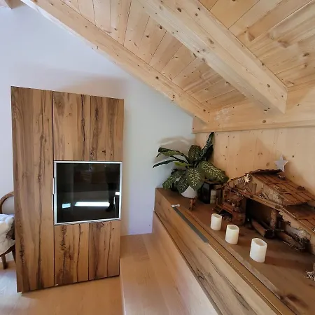 Anna Salzburg גרודיג